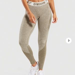 Gymshark Flex Leggings in Khaki/sand